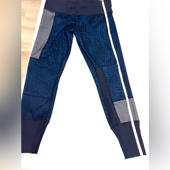 Lululemon pants size 10 EUC - Picture 3 of 7